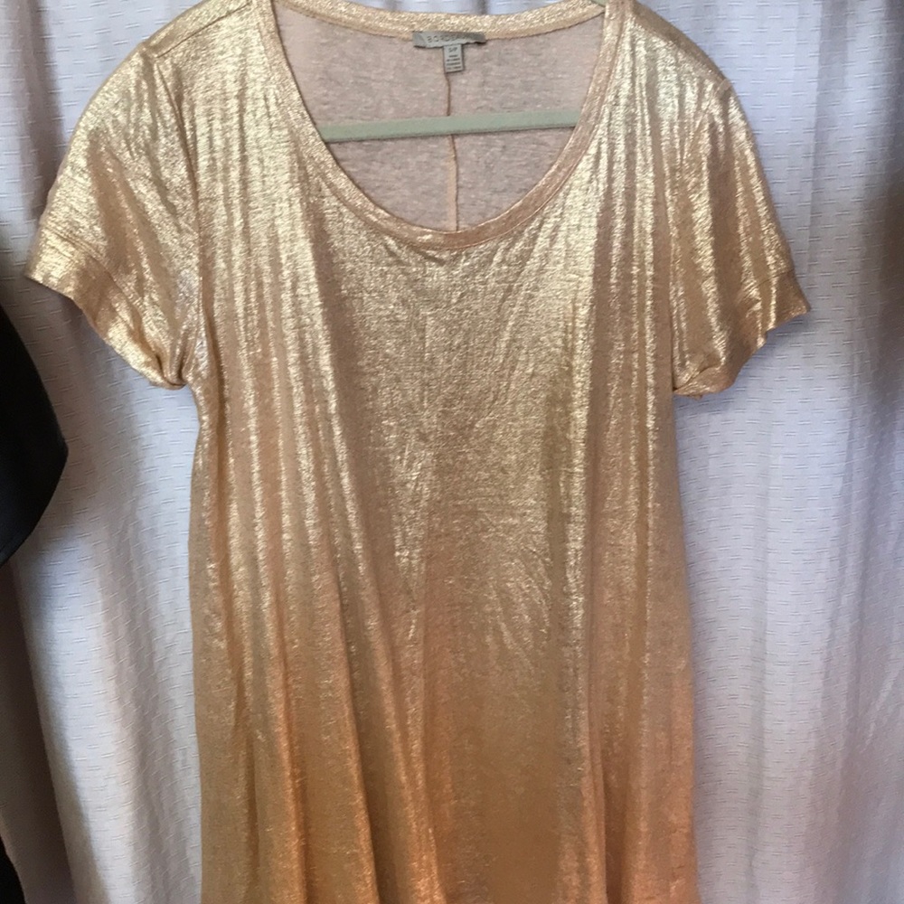 Metallic gold Anthropologie blouse, worn once.